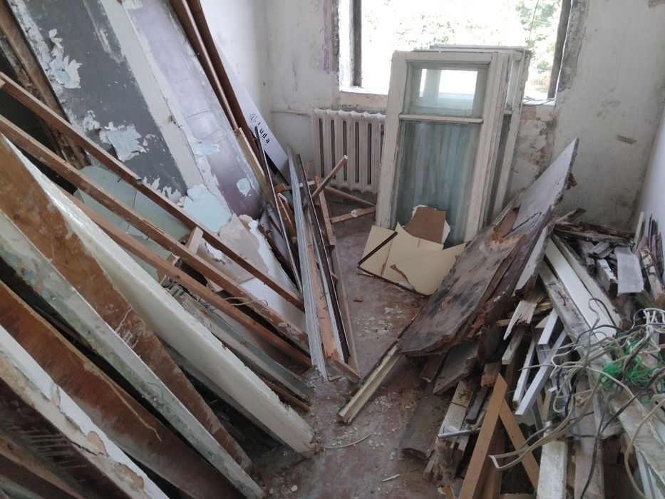 Вывоз мусора.Мусор чикарамиз..Грузчики.