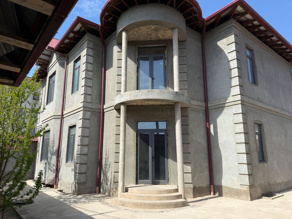 Срочно,Угловой дом 6 соток, отличная локация High Town