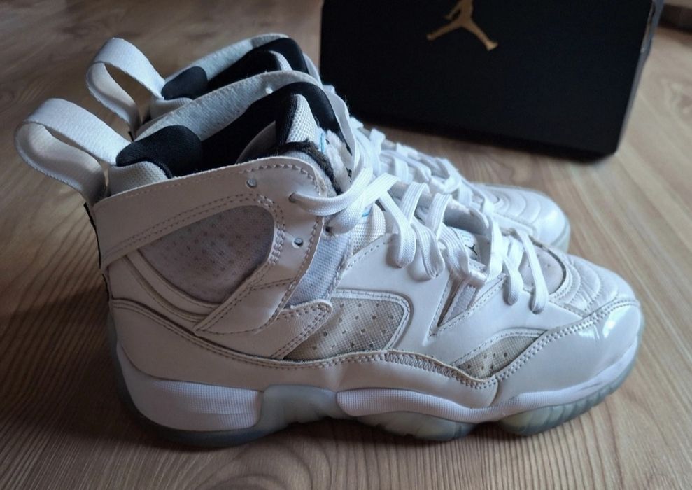 Jordan Jumpman Two Trey "Legend Blue" sneakers