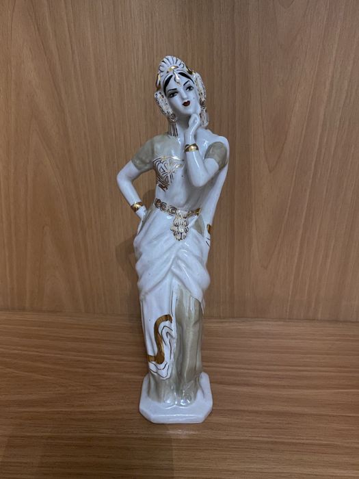 Продам статуэтки