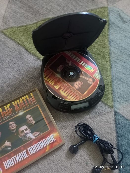 Плеер CD  Panasonic ретро. 90 ых