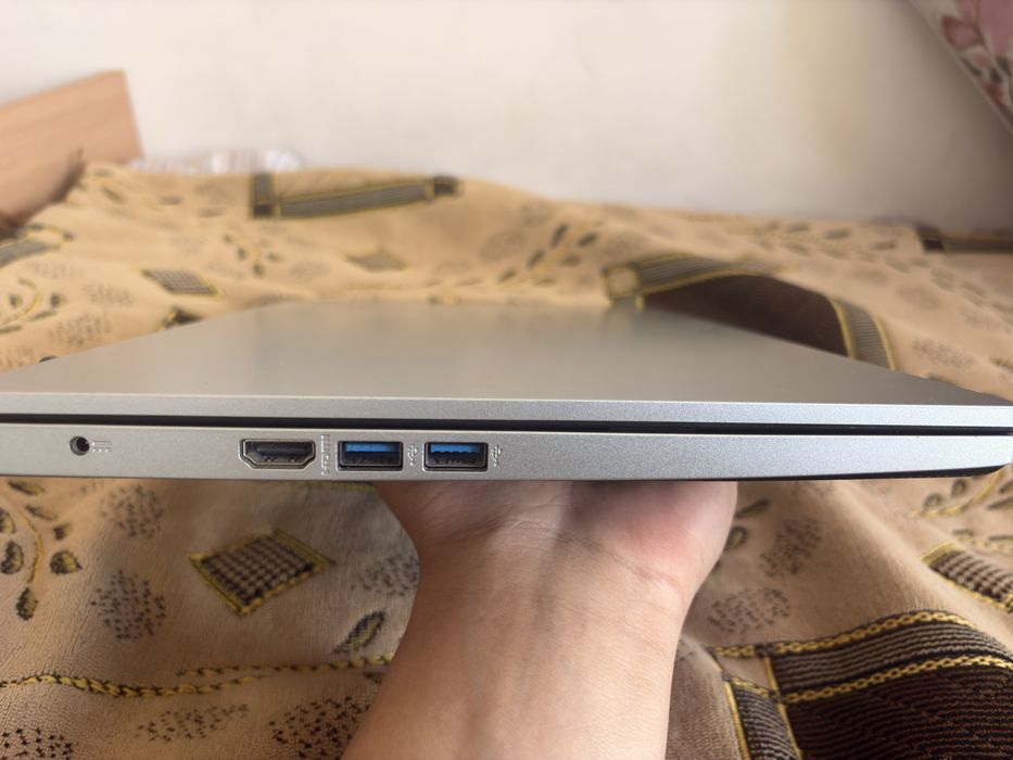 Ноутбук Acer Aspier 3