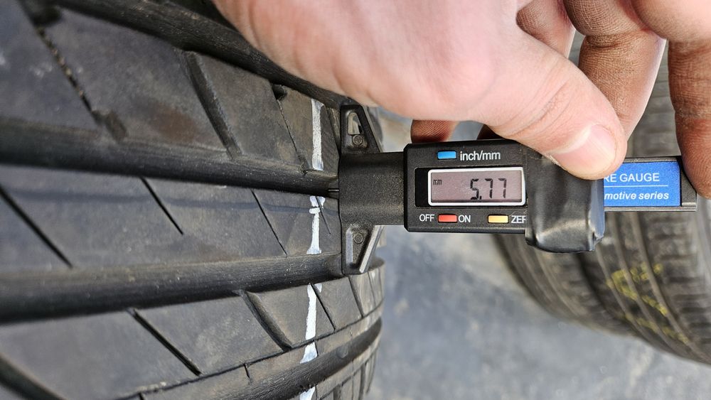 2бр гуми 195 55 15 тайфун