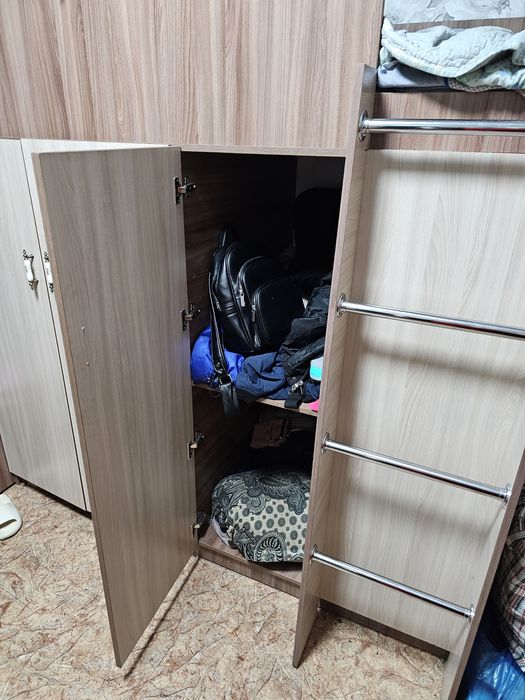 Продам двухярусную кровать