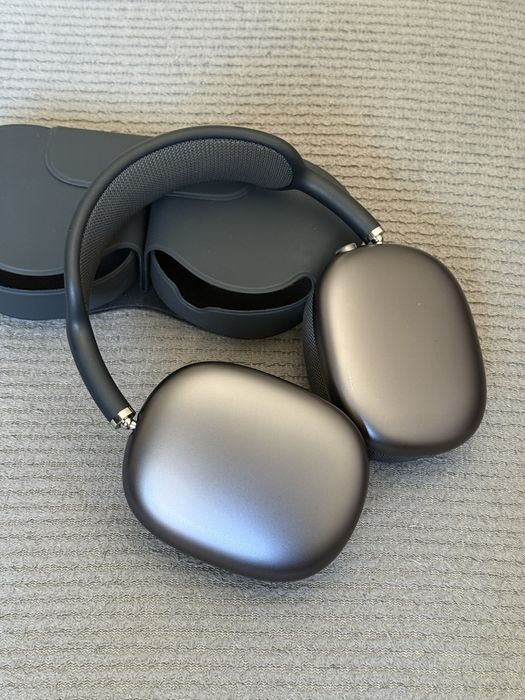 AirPods Max наушники