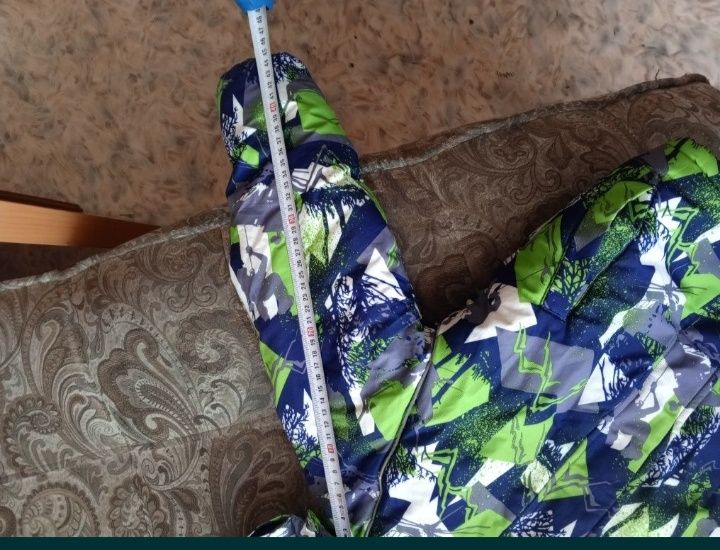 Продам зимнию куртку