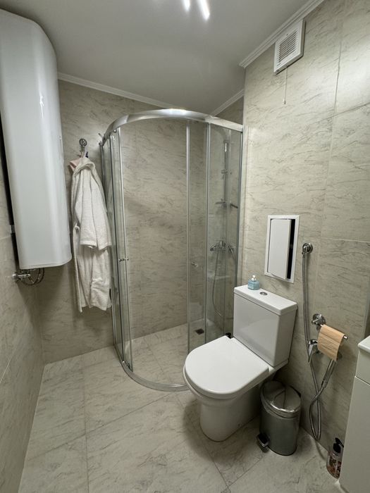 Дава се под наем Двустаен апартамент в Варна, м-т Евксиноград - 70 кв.м за 750 € - Снимка #11