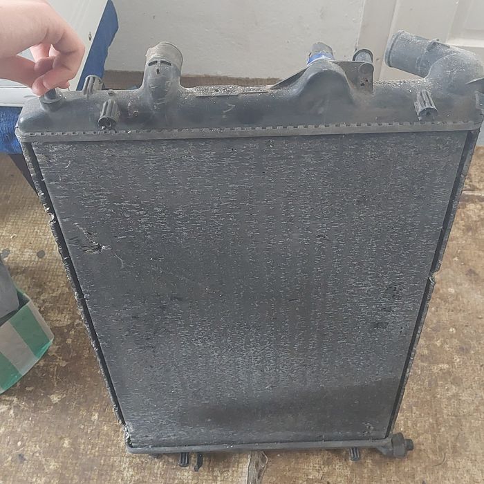 Радиатор - Рено Меган