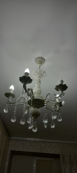 Продам люстру бу