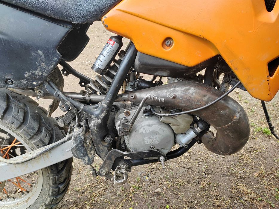 Vand cross am6 aprilia mx 90cc 2t cu problem la curent