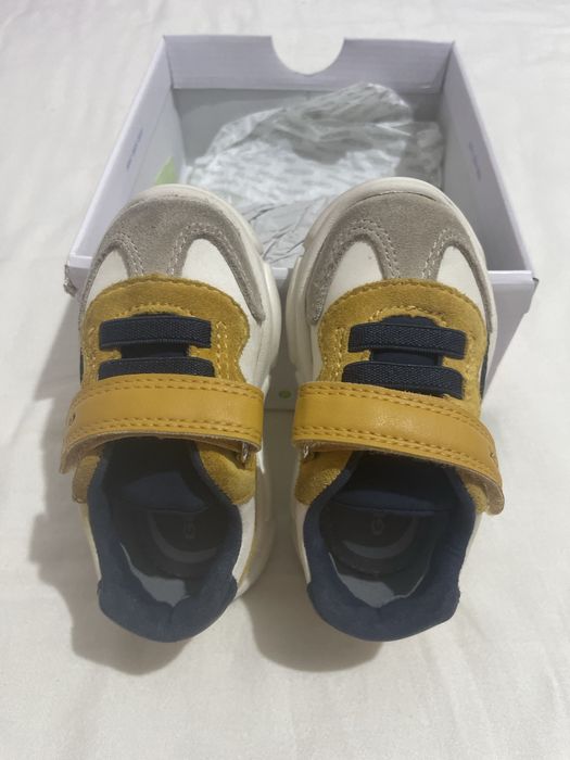 Adidasi Geox, marimea 20