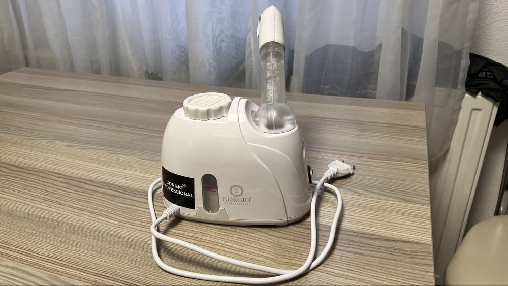 Steamer facial cu brat extensibil