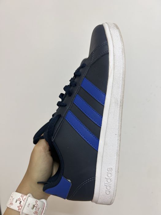 Кецове Adidas 40-41 номер