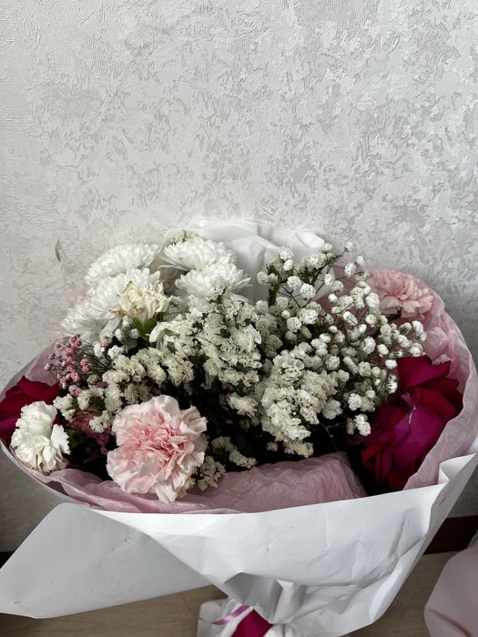 Гүлдер сатылады . Бүгін келген 5 мың