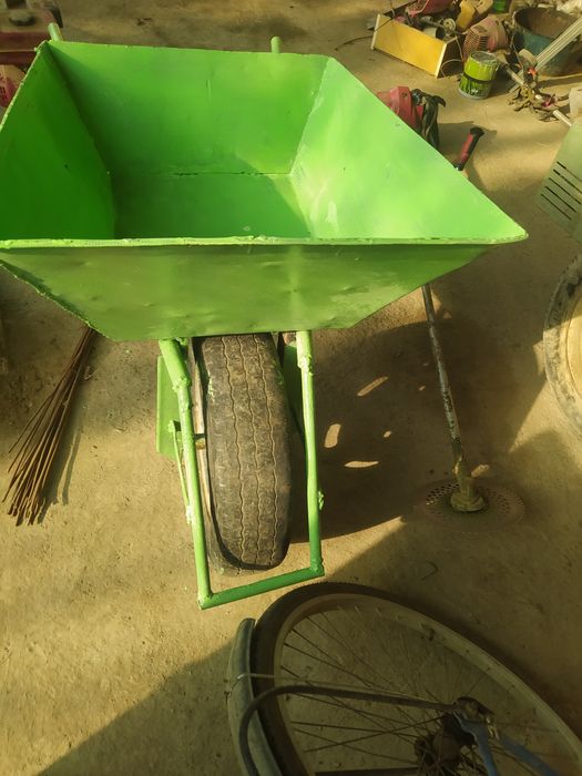 Тачка Аробача сотилади