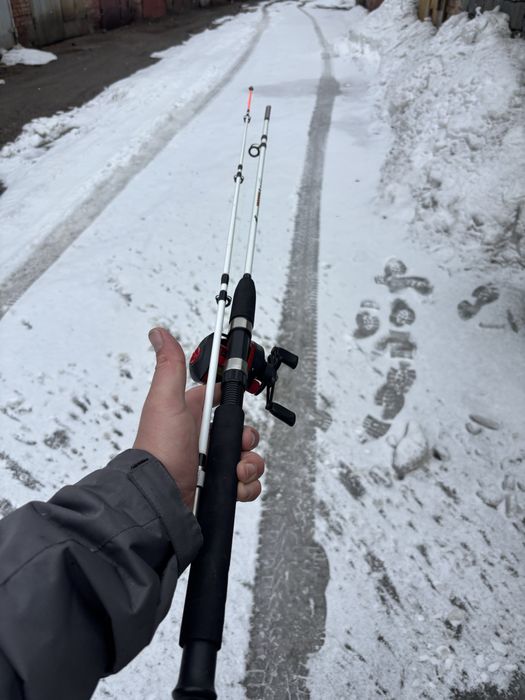 Продам удилище с катушкой.