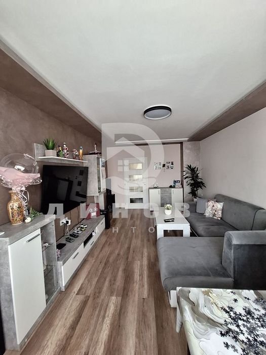 Продава се Многостаен апартамент в Стара Загора, Опълченски - 102 кв.м за 1422 €/кв.м - Снимка #3