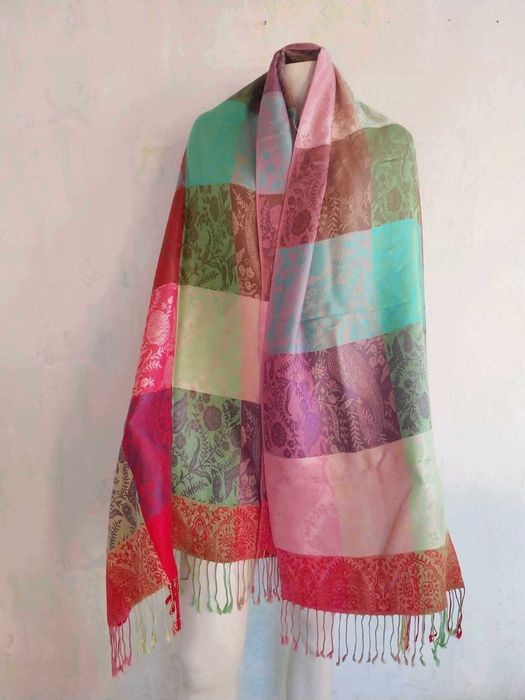 Индийски шалове PASHMINA, Дълги широки шалове с ресни