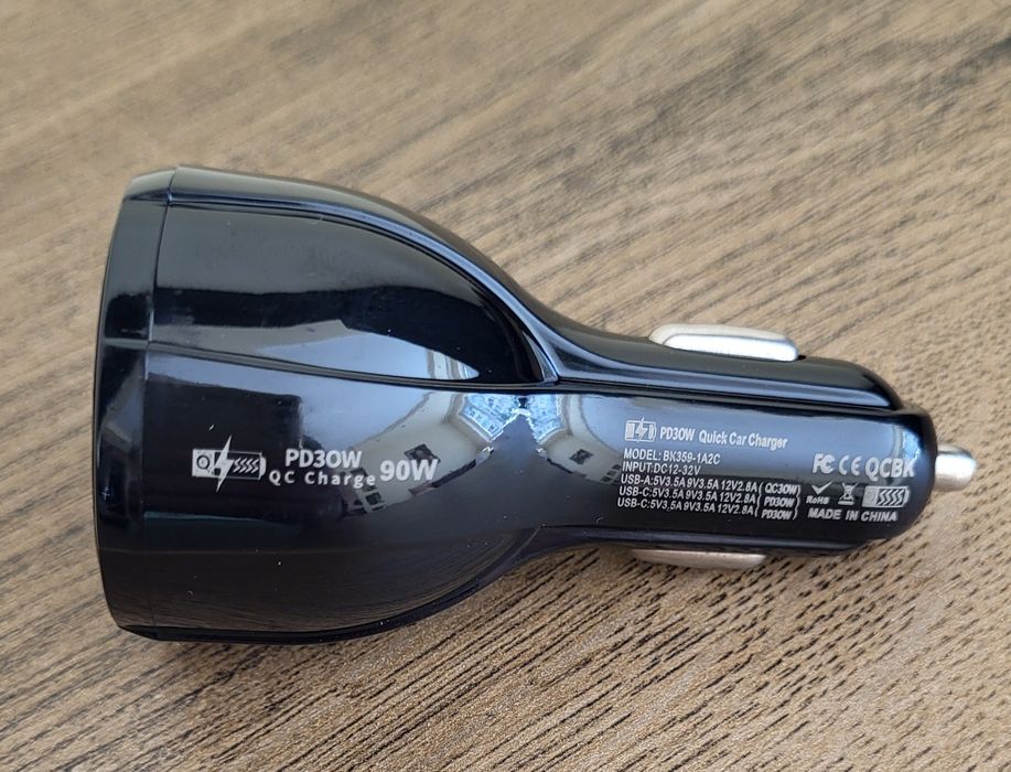 Бързо зарядно за телефон за кола USB-C