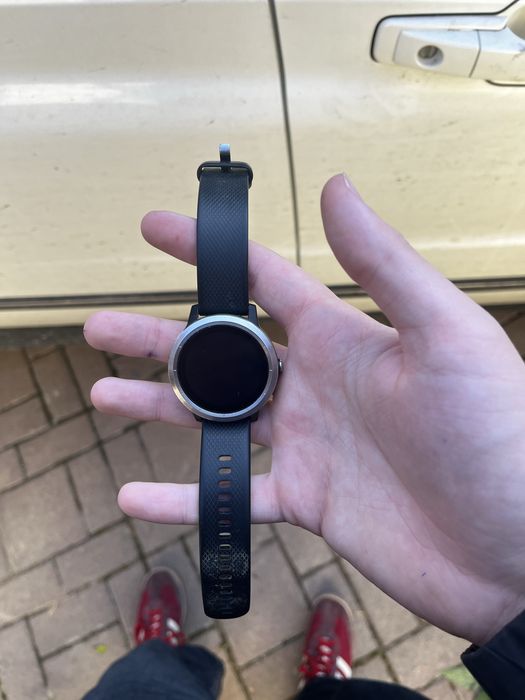Часы Garmin vivoactive 3