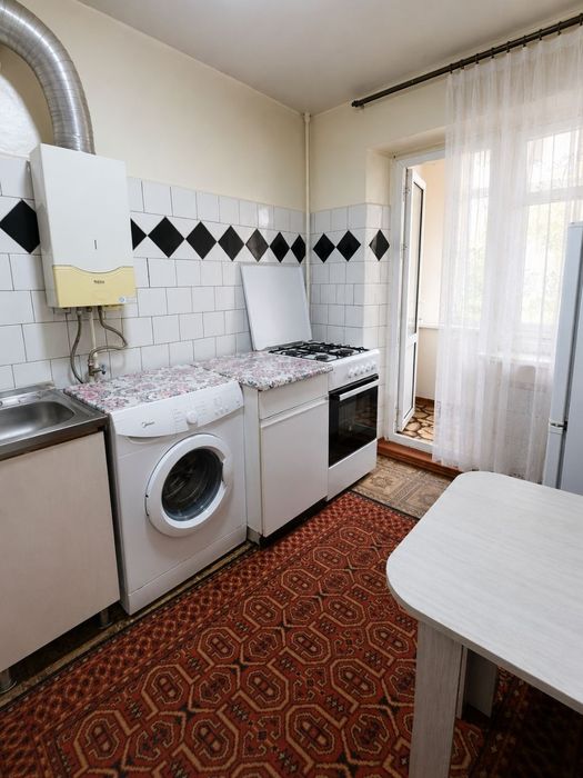 Срочно! 2-комн. Кирпич. На Сергели, массив Авиагородок.