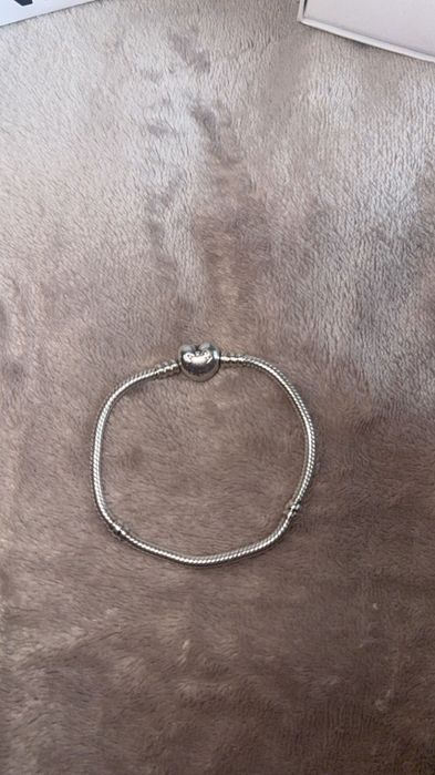 Pandora сребърна гривна