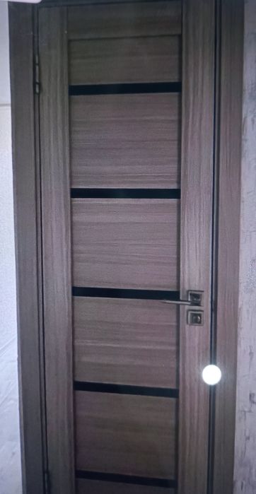 Продам межкомнатные двери