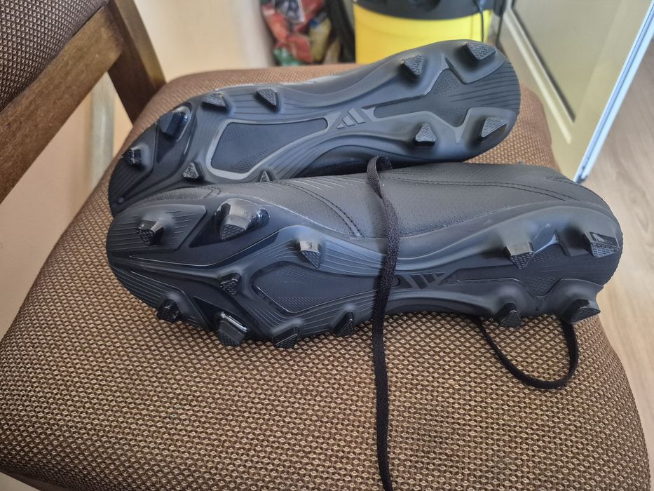 Бутонки adidas  predator