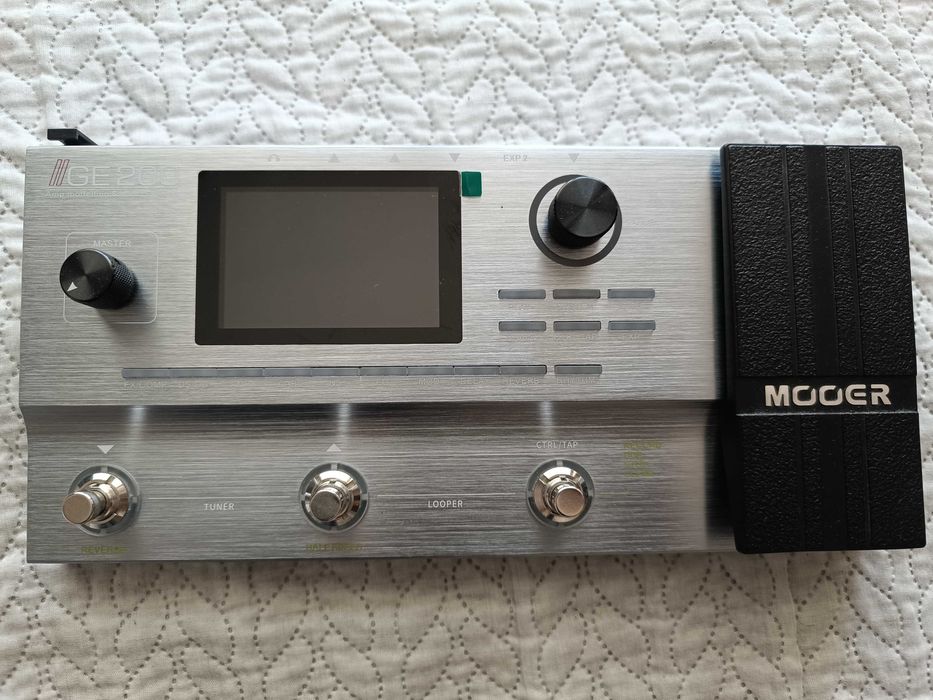 Процесор Mooer GE200