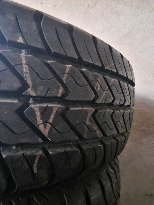 Anvelope iarna 215/60/R17 C