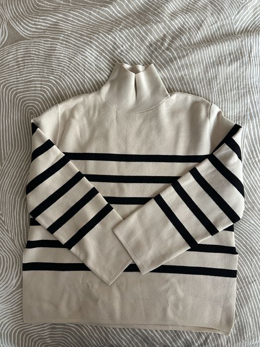 Пуловер HM на райе