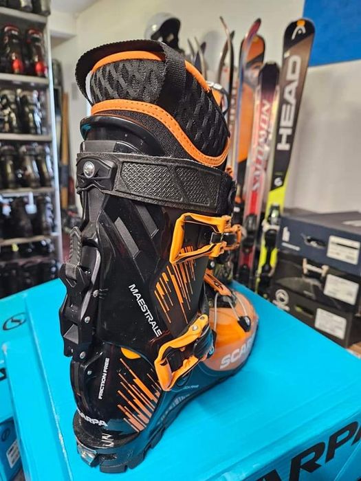 Scarpa maestrale