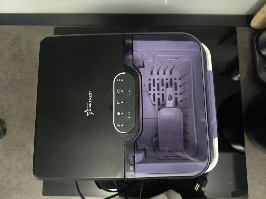 Aparat de făcut gheață