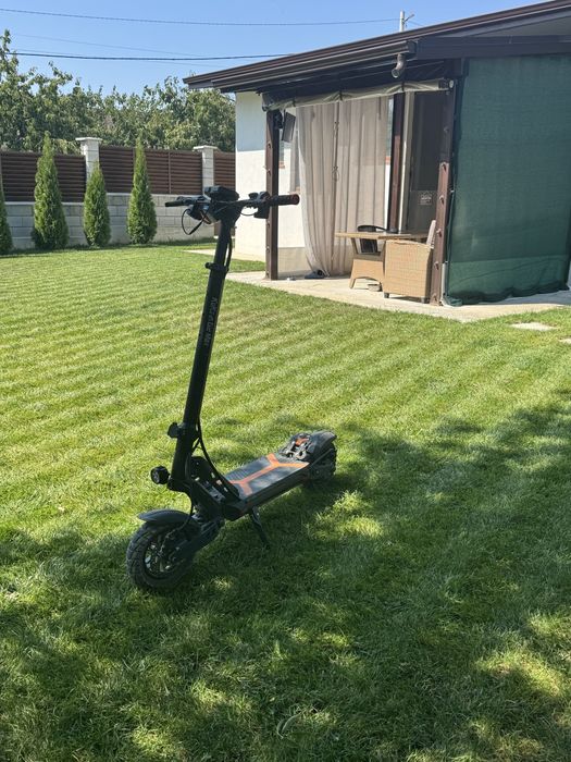 Продавам тротинетка kukirin g2 max
