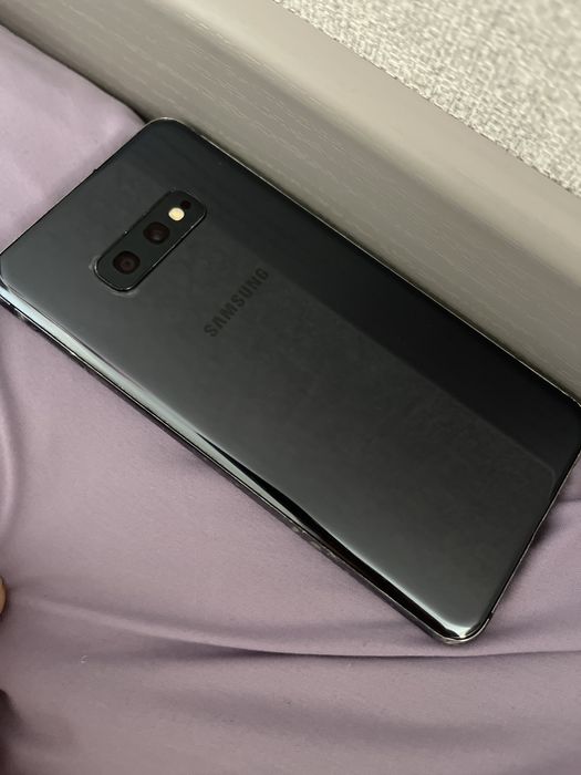 Samsung s10e 128/6 gb