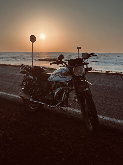 мотоцикл GSX 200 куб