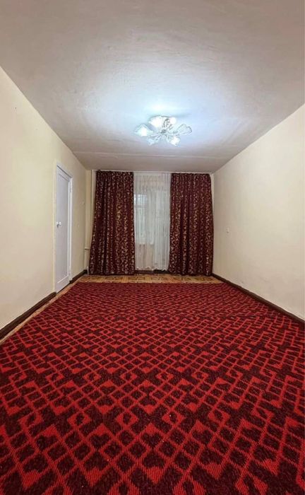 Цум метро Космонавтов 2х комнатная
