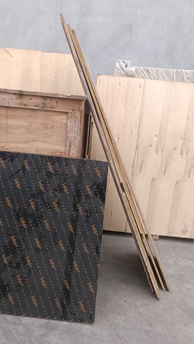 Финская фанера кесилган коп микдорда сотилади