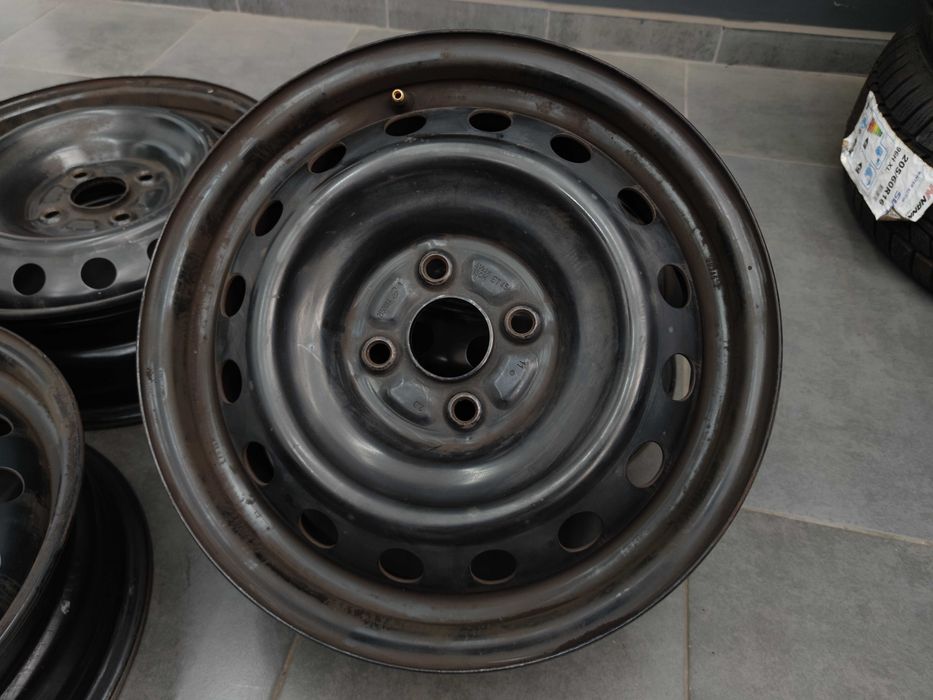 Железни Джанти 15 - Toyota, Suzuki