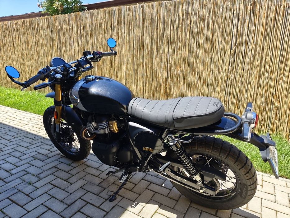 Royal Enfield Interceptor Bear 650  scrambler 2025 A2