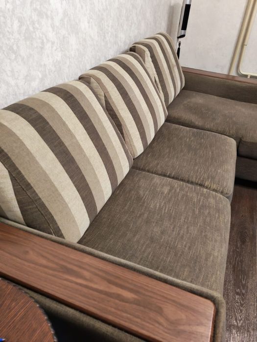 Продаётся диван б/у