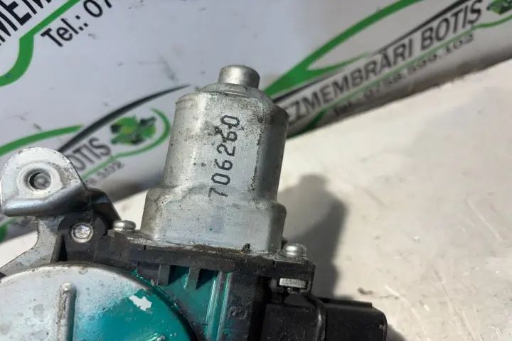 Macara geam fata stanga electrica MR991 831 Mitsubishi Lancer 2001