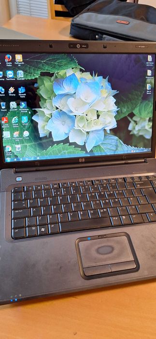 Продавам лаптоп HP G6062EA