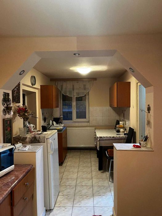 Se oferă casă de Vanzare in comuna Birda