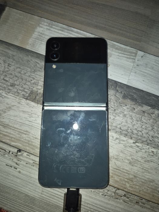 Samsung Galaxy Z Flip3 5G