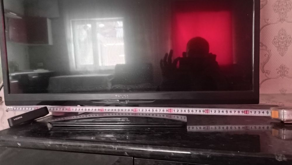 PHILIPS телефизор