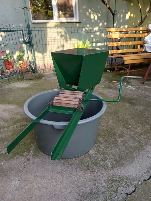 Vand zdrobitor de struguri