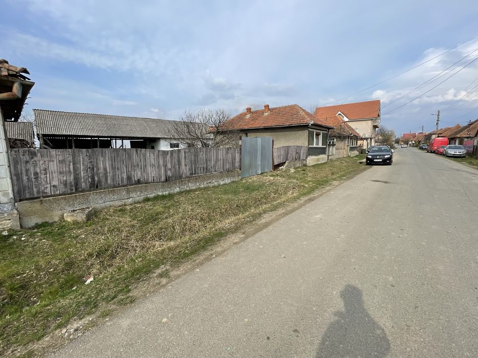 Vand casa in Carandeni (22 km  de Oradea)/Schimb cu apartament
