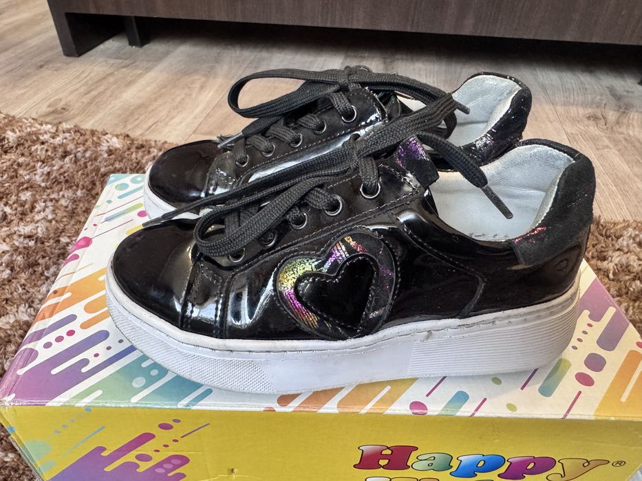 Кожаная обувь детская