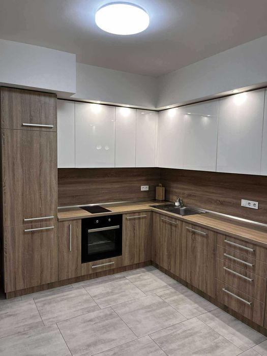 Дава се под наем Тристаен апартамент в София, Център - 91 кв.м за 900 € - Снимка #6